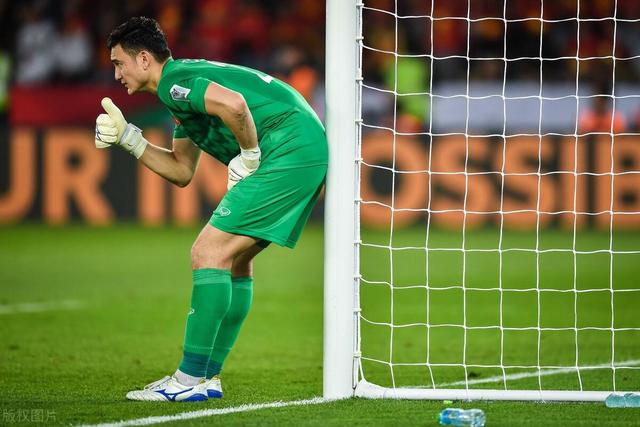 库里11记三分轰42分跨里程碑 勇士大胜步行者