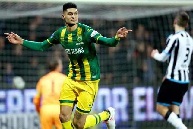 水花合砍58分戴维斯20分 勇士大胜火箭获6连胜