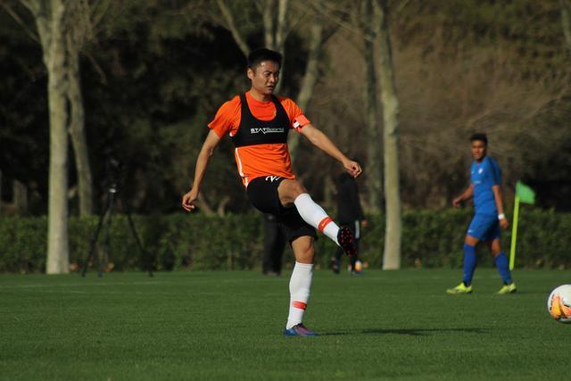 英国给阿布最后通牒 卖切尔西的钱你捐不捐